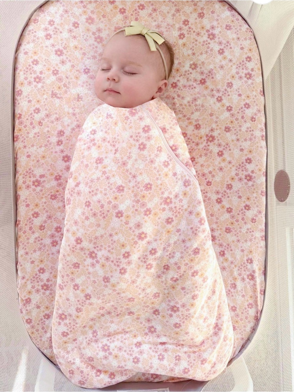 Gunamuna swaddle sleep sack 0.5 tog 0-3 months in grace and sorbet